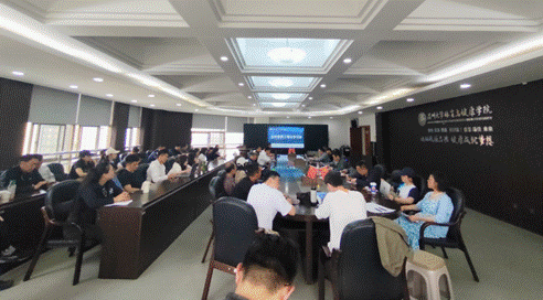 会议室里的人们 AI 生成的内容可能不正确。